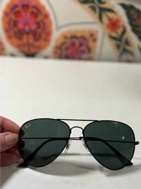 Authentic Vintage Ray Ban Aviator Sunglasses Black